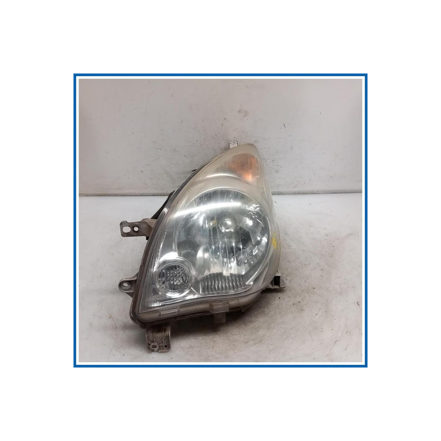 Proiettore ant. sx. DAIHATSU Cuore VII