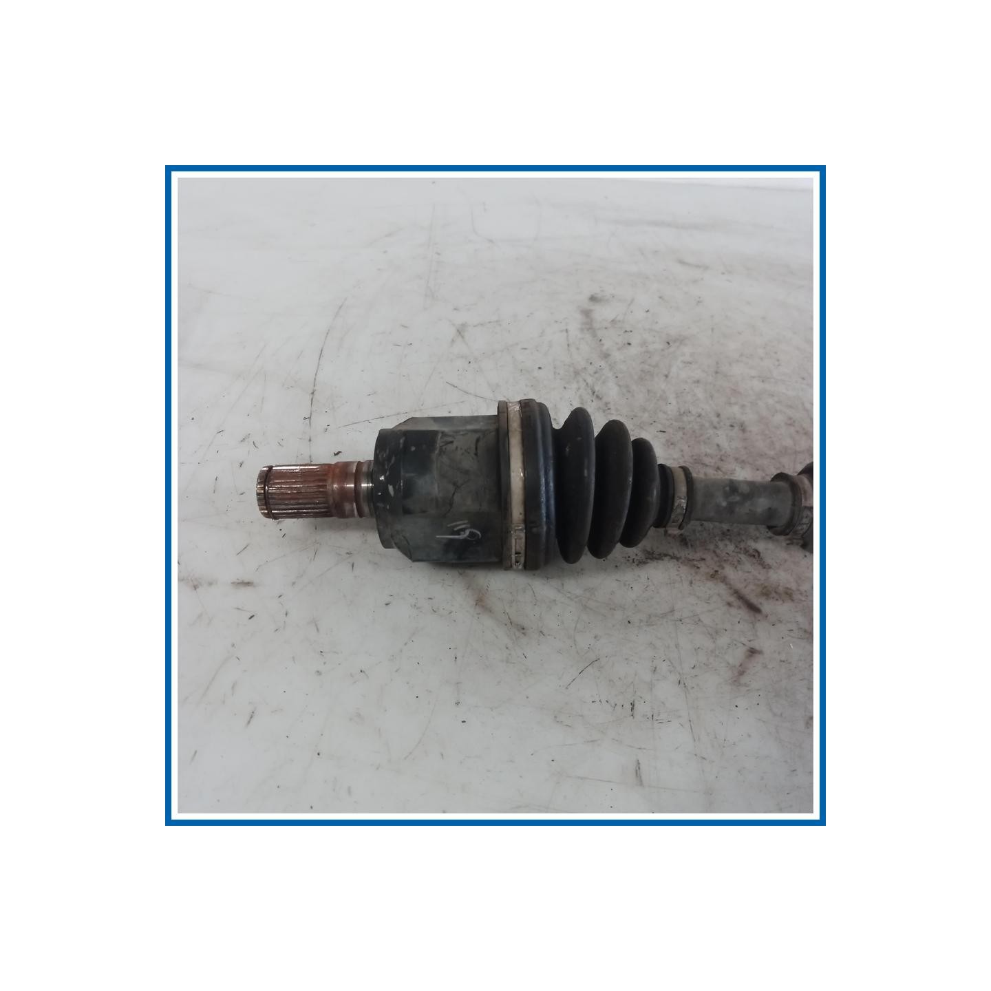 Semiasse ant. sx. HYUNDAI i40 CW