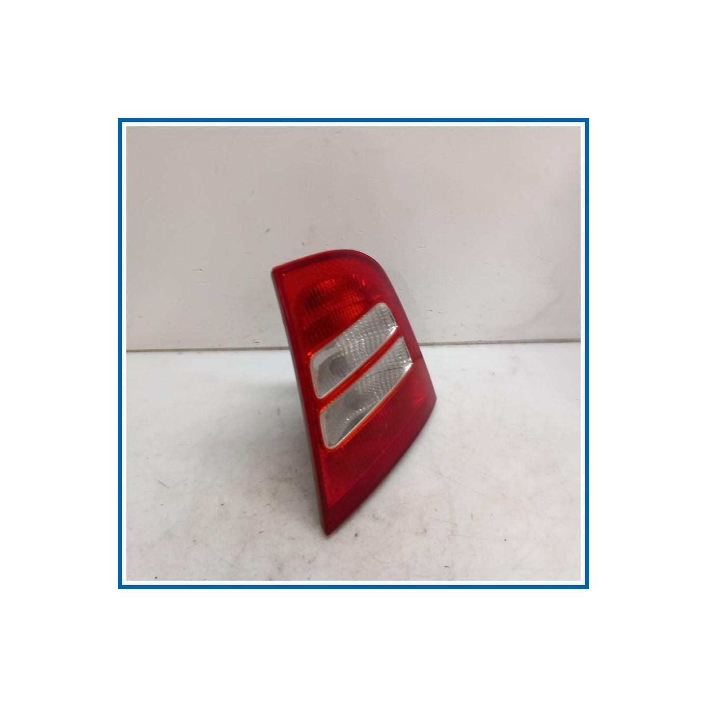 Fanale post. dx. SKODA Octavia 1U2