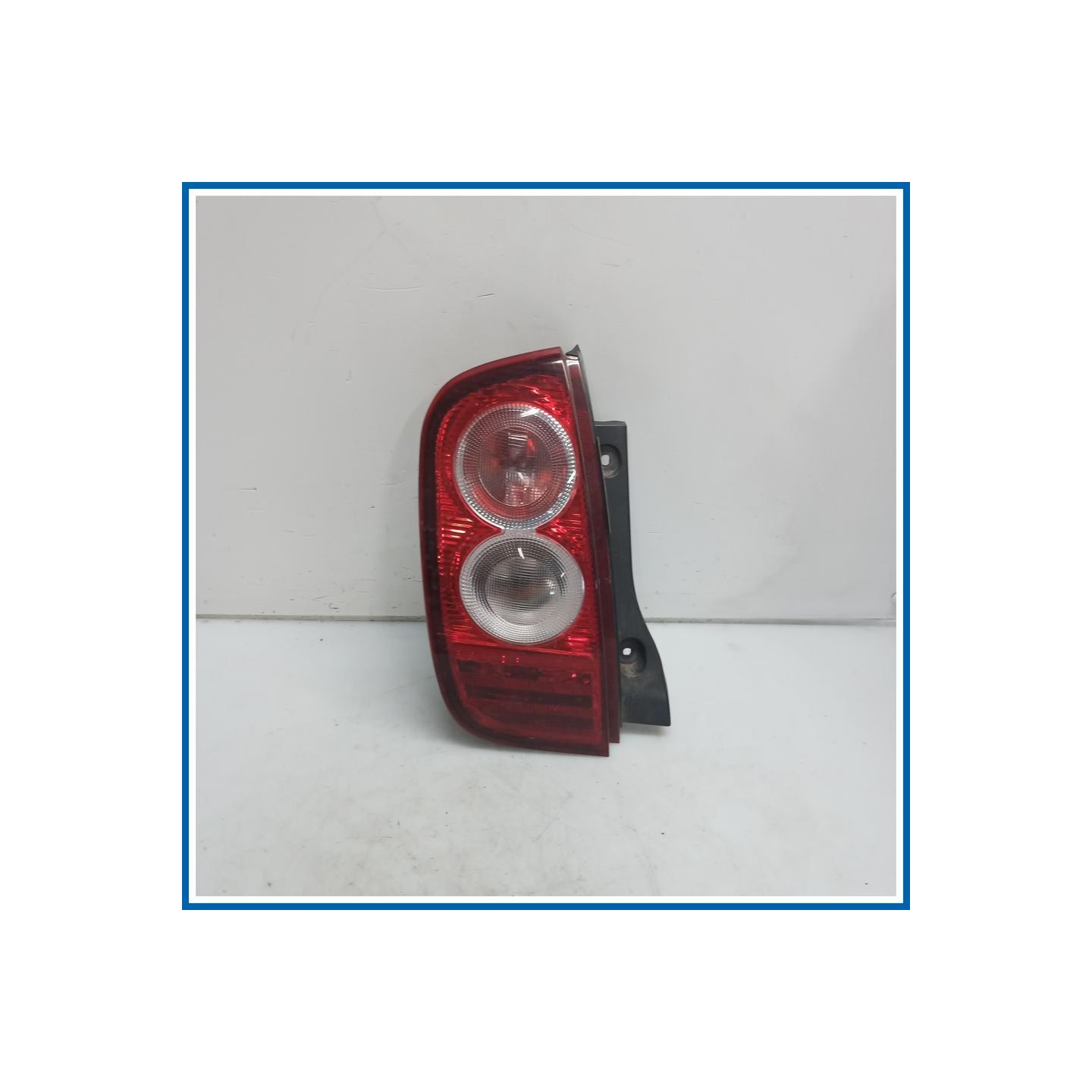 Fanale post. sx. NISSAN MICRA (K12E) (11/02>05/06