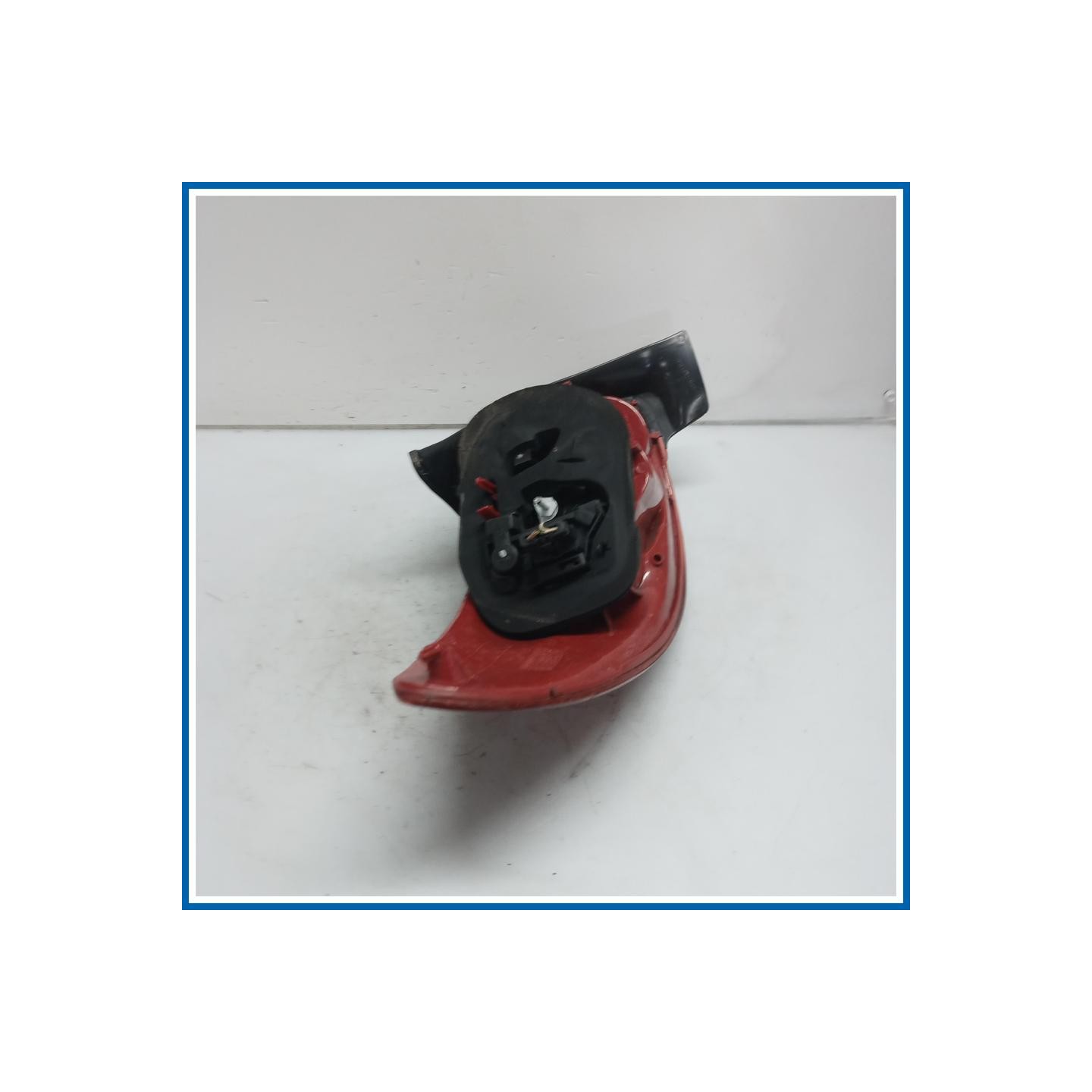 Fanale post. dx. PEUGEOT 206 (09/98>06/09