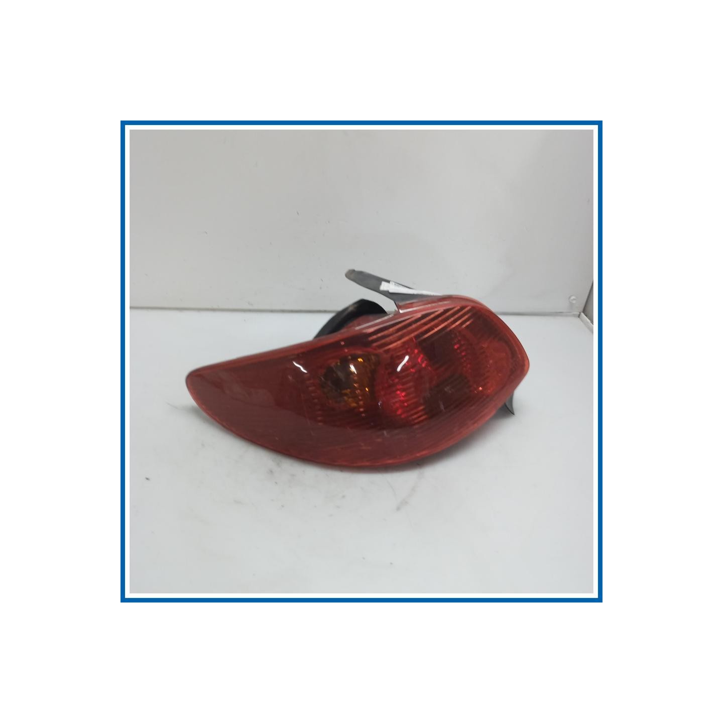 Fanale post. sx. PEUGEOT 206 (09/98>06/09