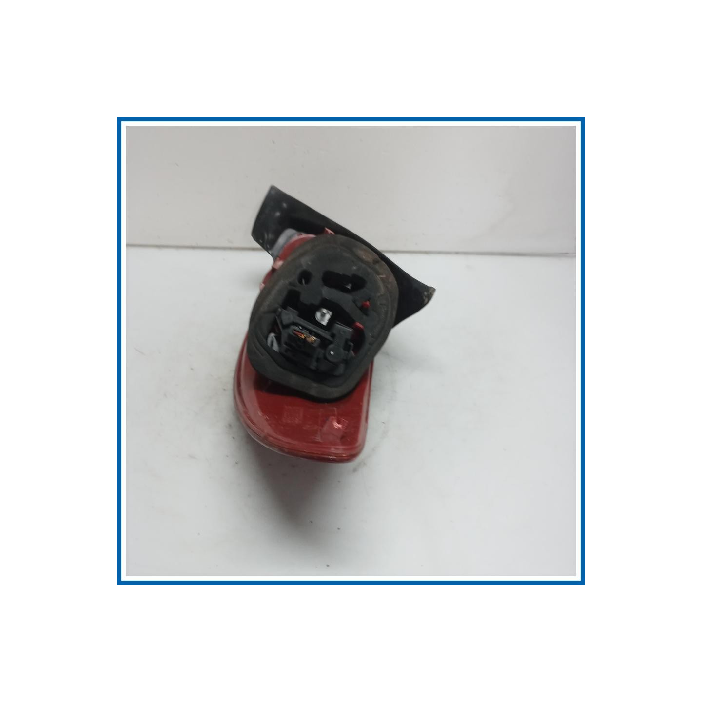 Fanale post. sx. PEUGEOT 206 (09/98>06/09