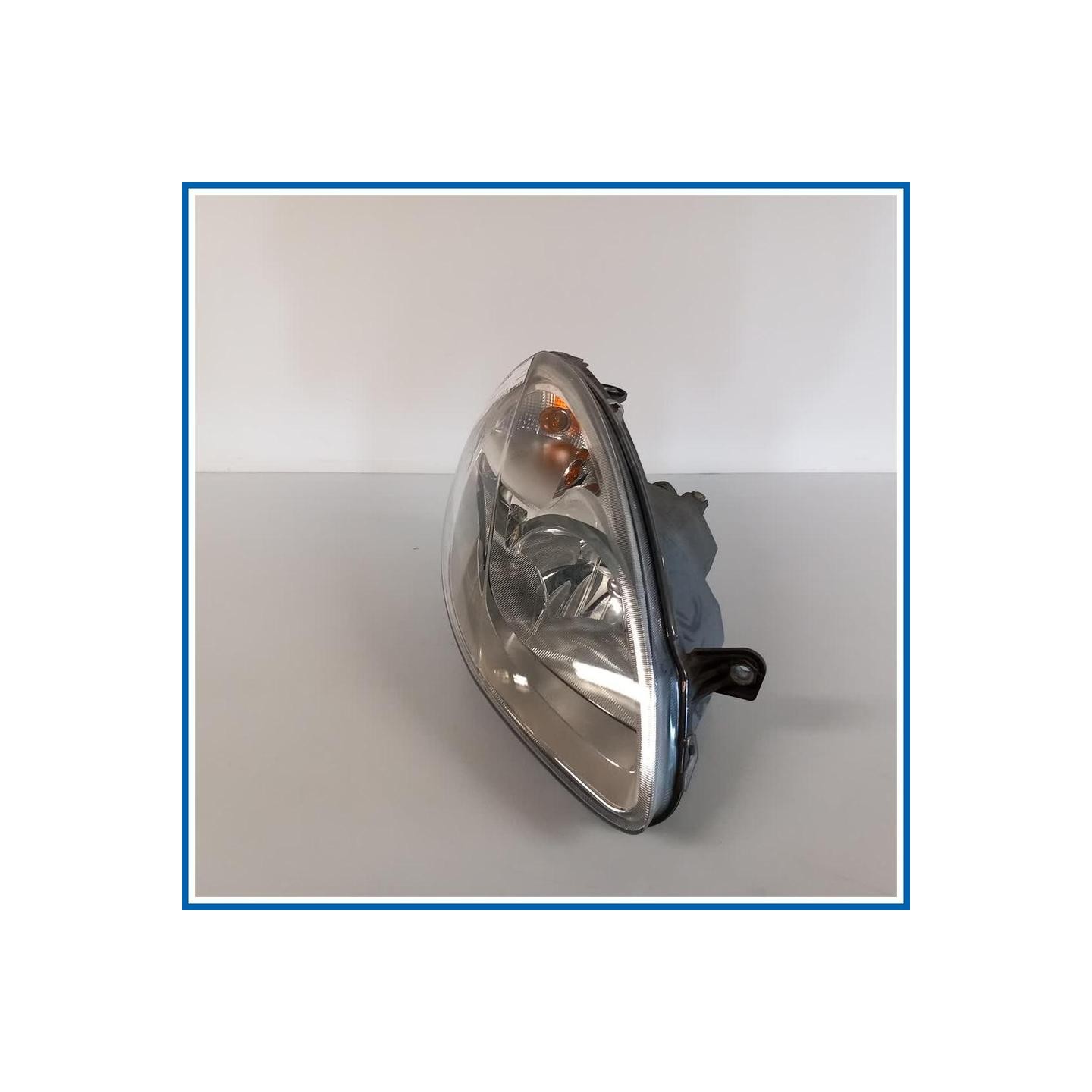 Proiettore ant. dx. LANCIA Ypsilon II