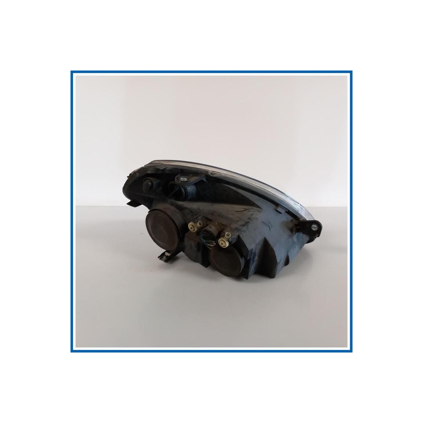Proiettore ant. sx. LANCIA Ypsilon II