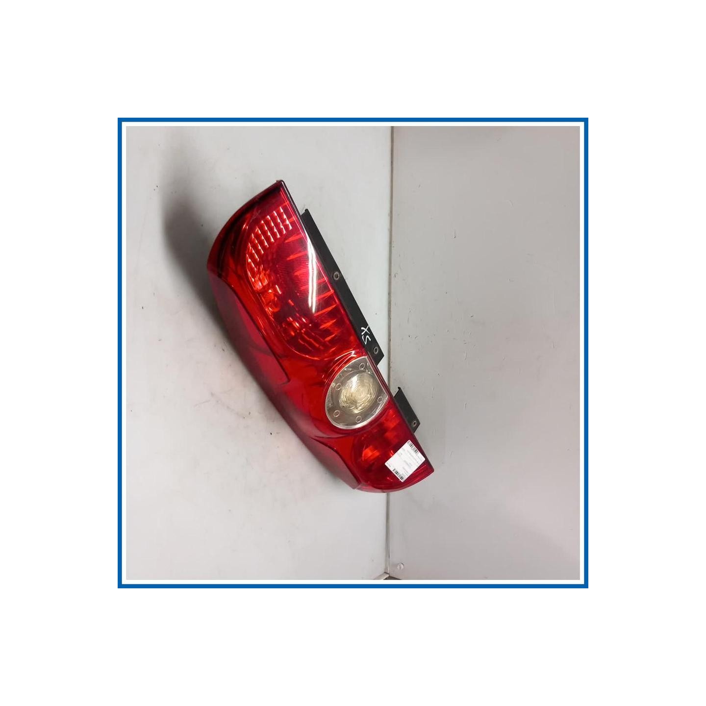 Fanale post. sx. FIAT DOBLO' CARGO (3V) (12/09>)