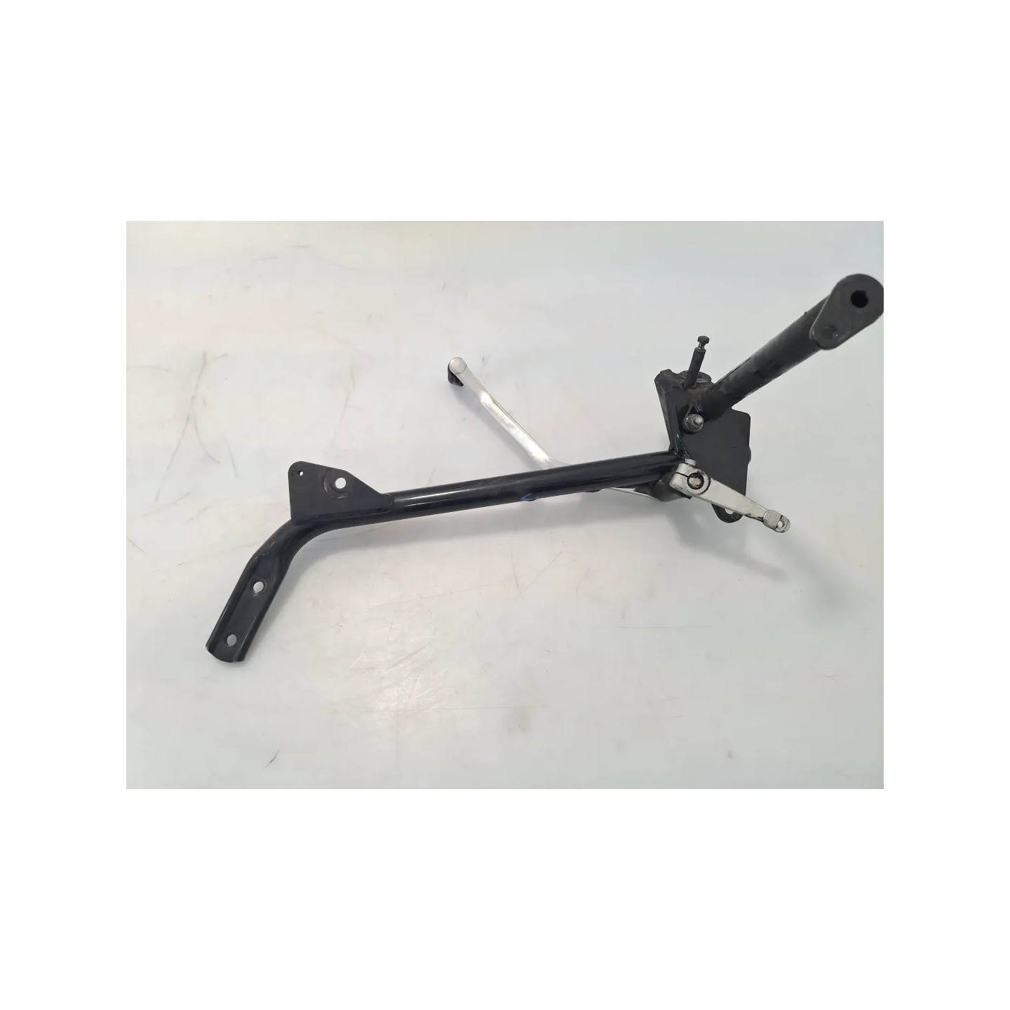 Telaio anteriore inferiore laterale / supporto motore Moto Guzzi Nevada 750 (04-09) Nevada 750 Classic Sinistro