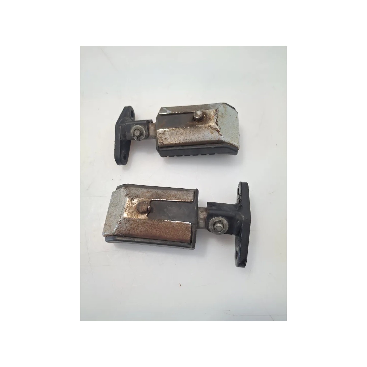 Pedana appoggiapiede anteriore Moto Guzzi Nevada 750 (04-09) Nevada 750 Classic 