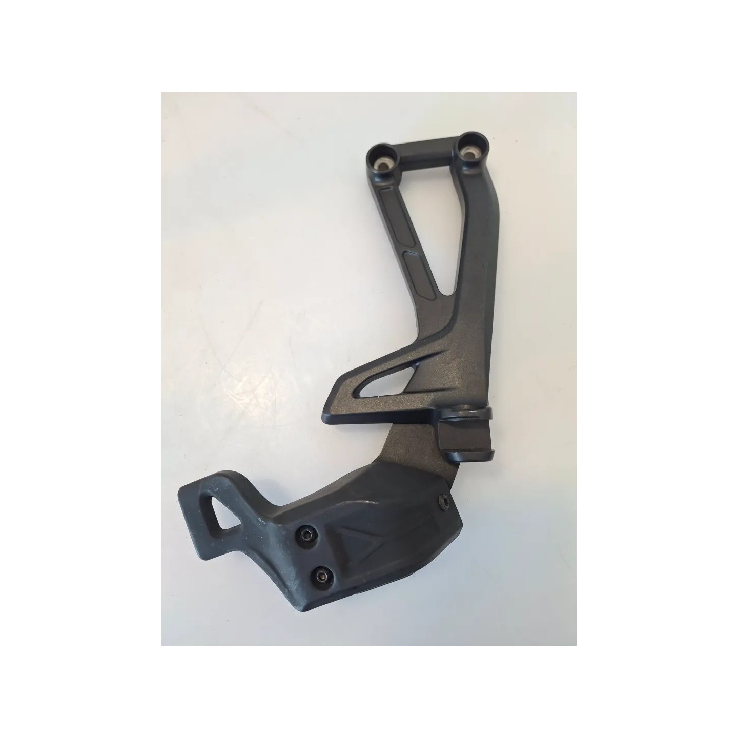 Supporto pedana appoggiapiede posteriore Yamaha Tracer 9 (E5) Tracer 9 Destro