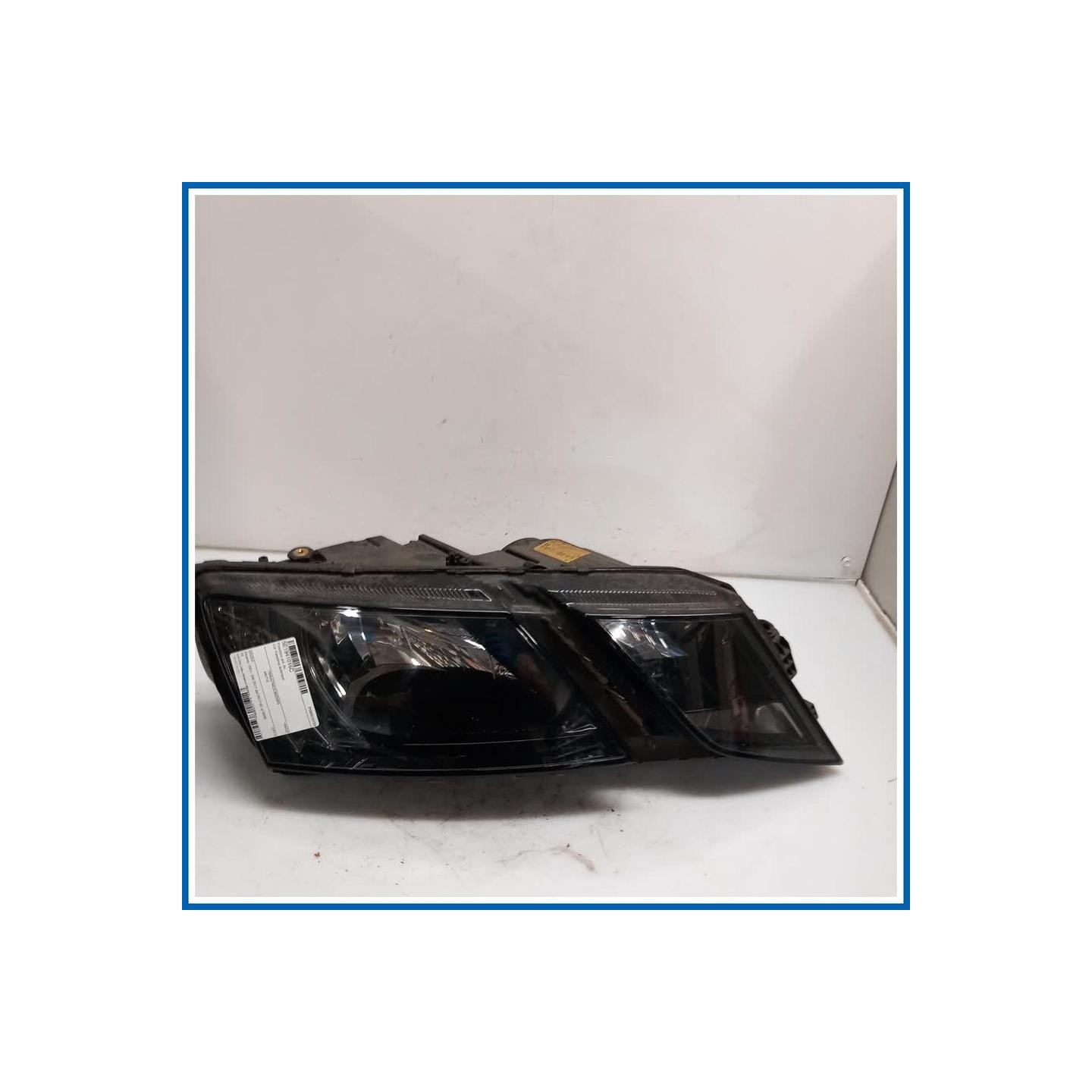 Proiettore ant. dx. SKODA Octavia 5E5 SW