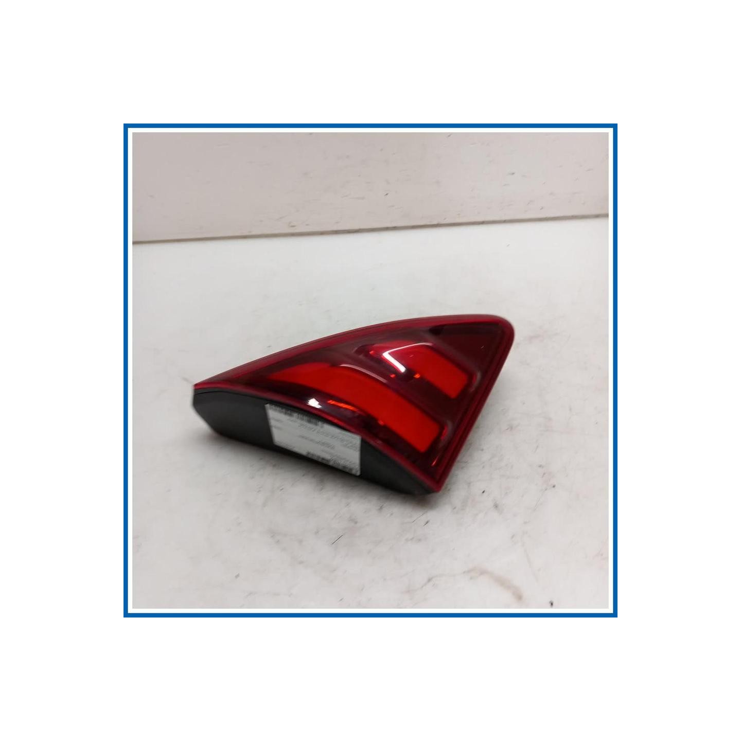 Fanale int. post. sx. PEUGEOT 3008 I