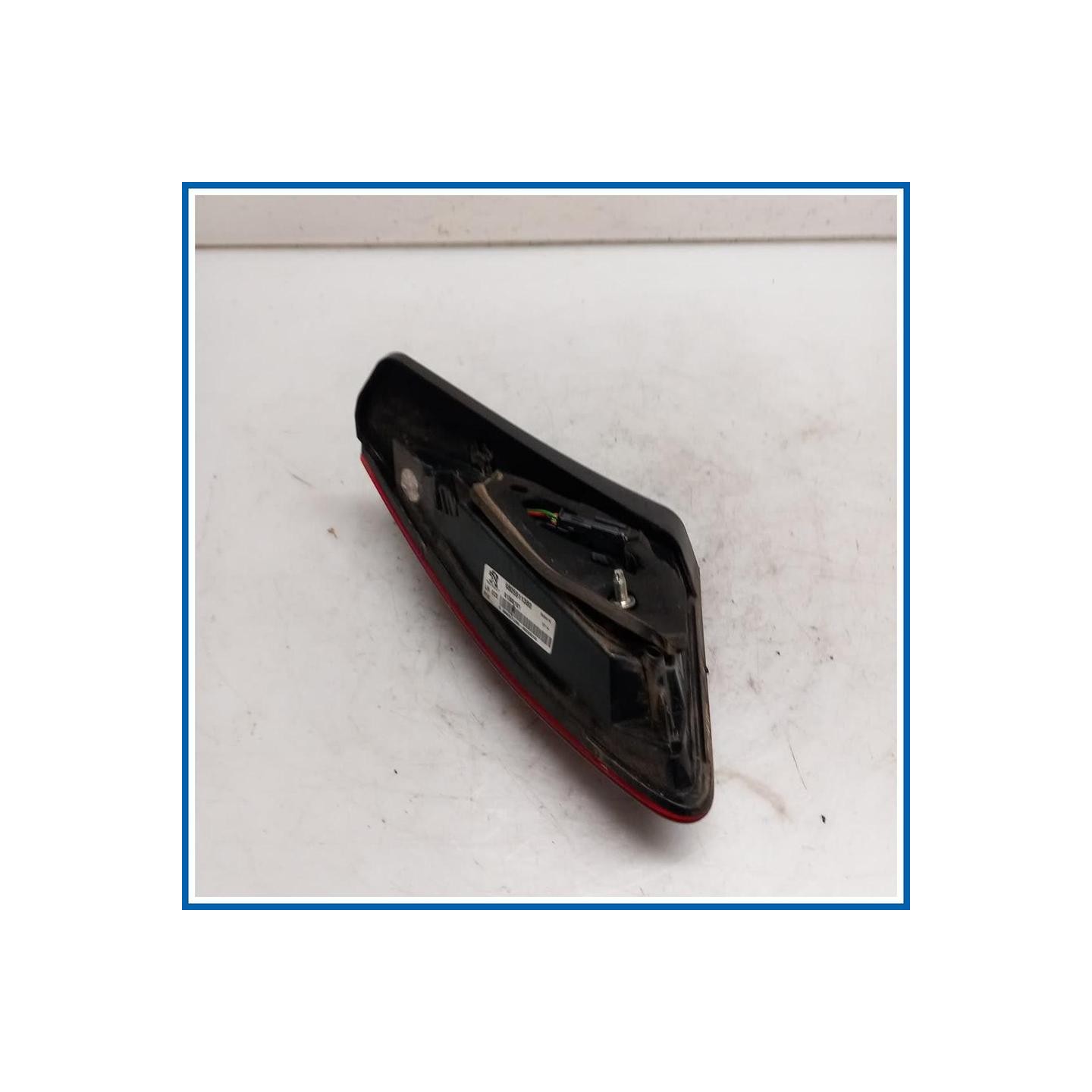 Fanale int. post. sx. PEUGEOT 3008 I