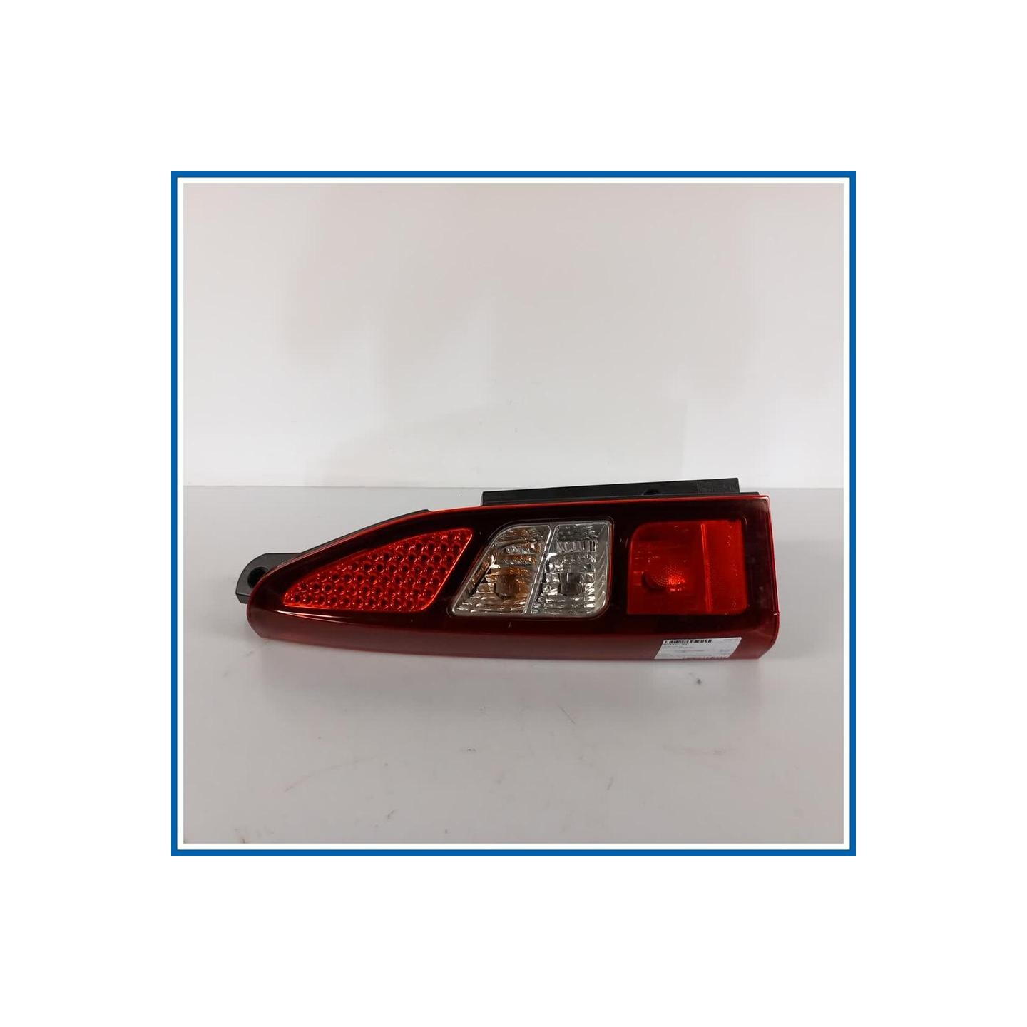 Fanale post. sx. CITROEN Berlingo III