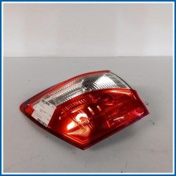 Fanale est. post. sx. NISSAN Qashqai I