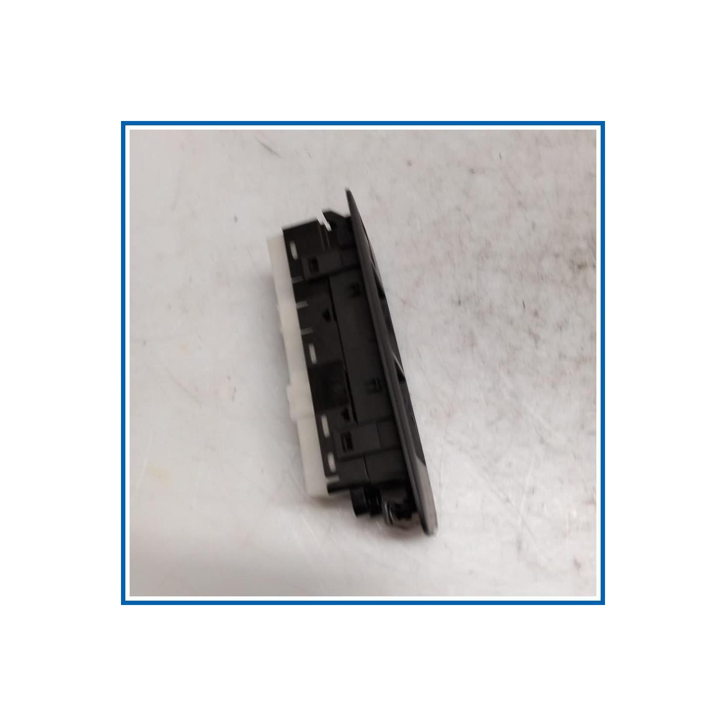 Interruttore alzacristalli ant. sx. NISSAN Qashqai I
