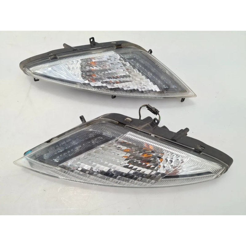 Indicatore direzione anteriore Kymco People 200 GTi People 200 GTi 