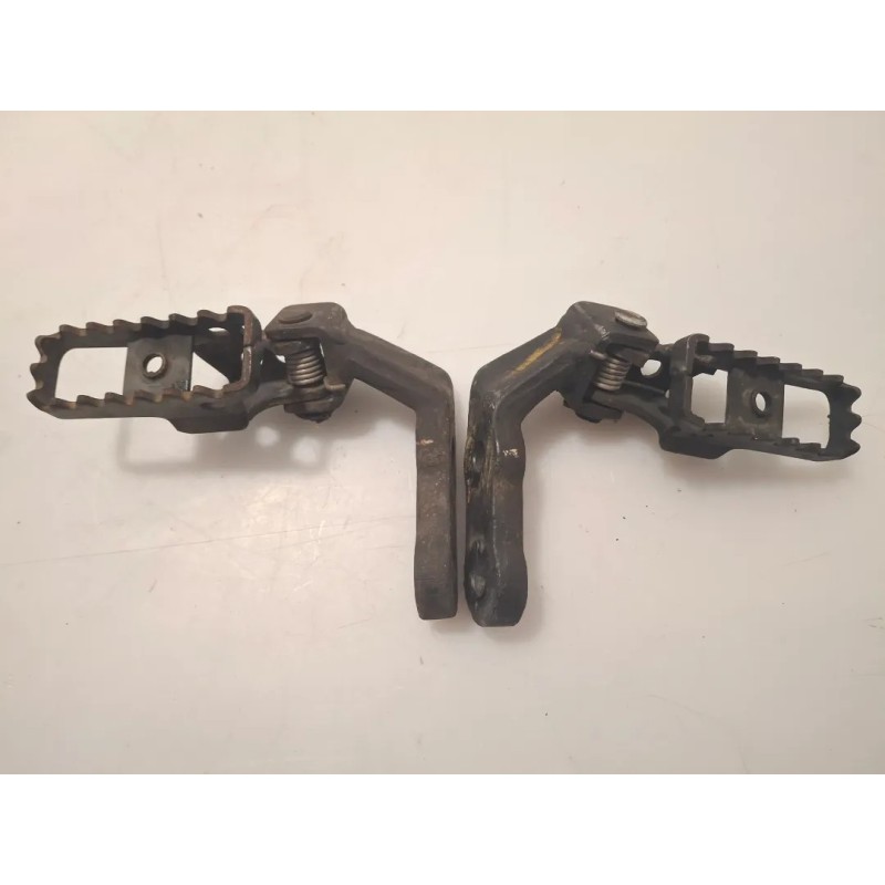 Piastra attacco pedana appoggiapiede anteriore Aprilia Pegaso 650 (01-04) Pegaso 650 