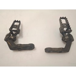Piastra attacco pedana appoggiapiede anteriore Aprilia Pegaso 650 (01-04) Pegaso 650 
