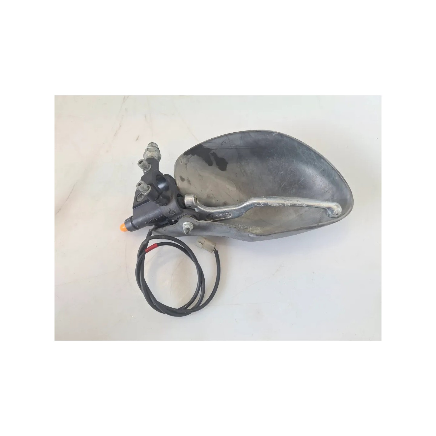 Pompa con serbatoio liquido freni anteriore con leva Aprilia Pegaso 650 (01-04) Pegaso 650 