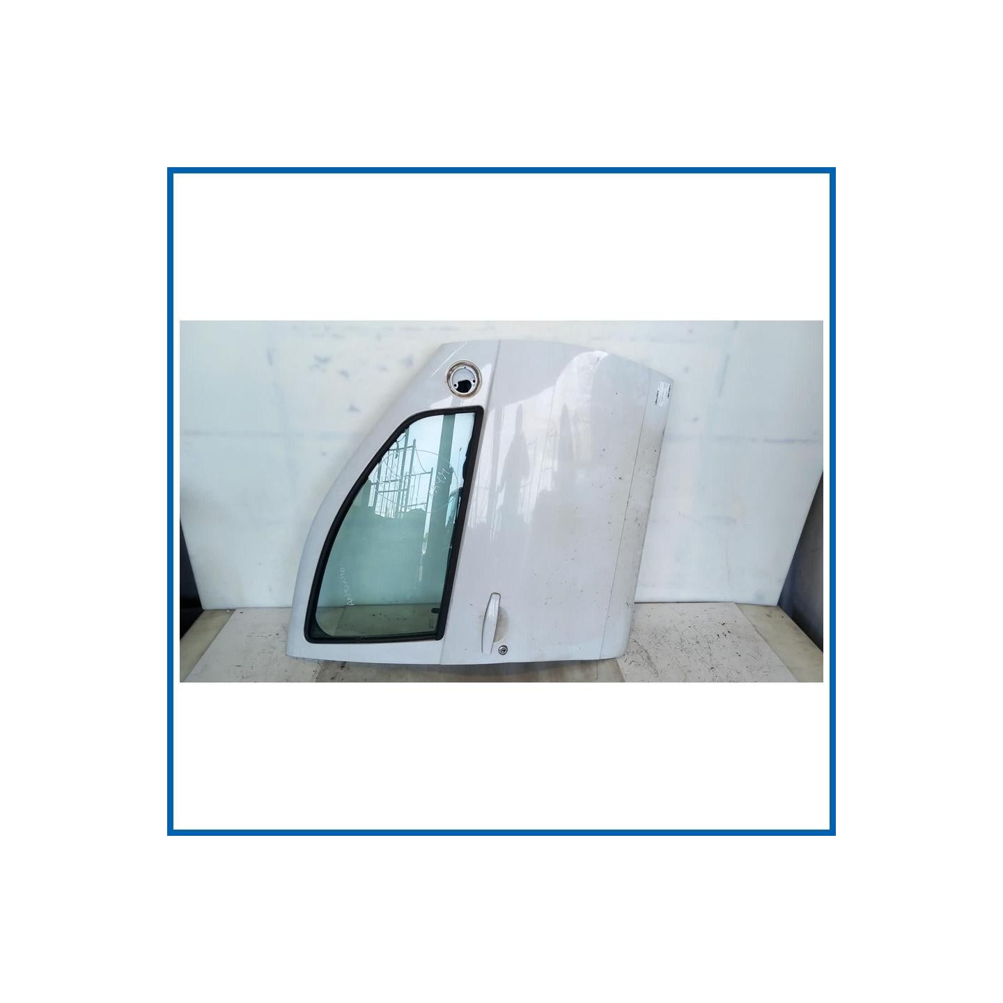 Porta ant. dx. DACIA Duster I