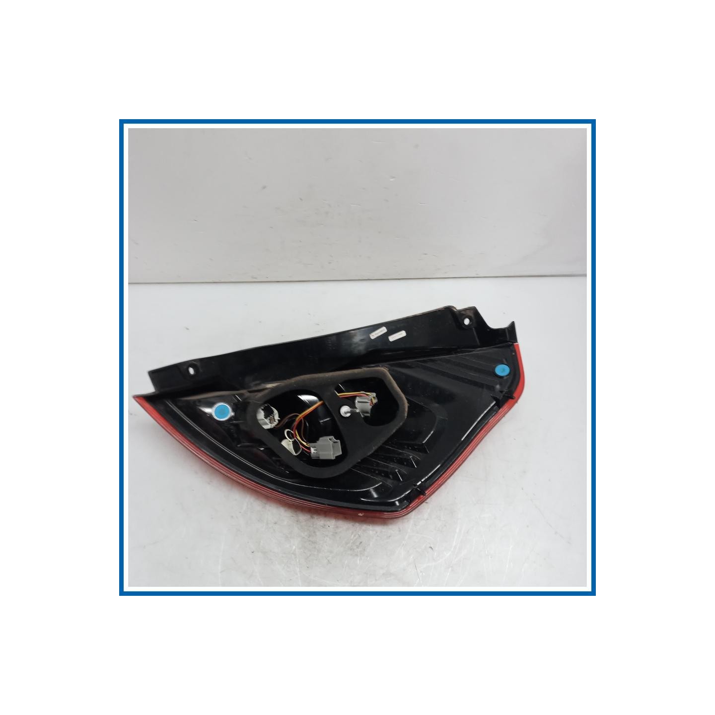 Fanale post. sx. FORD Fiesta VI