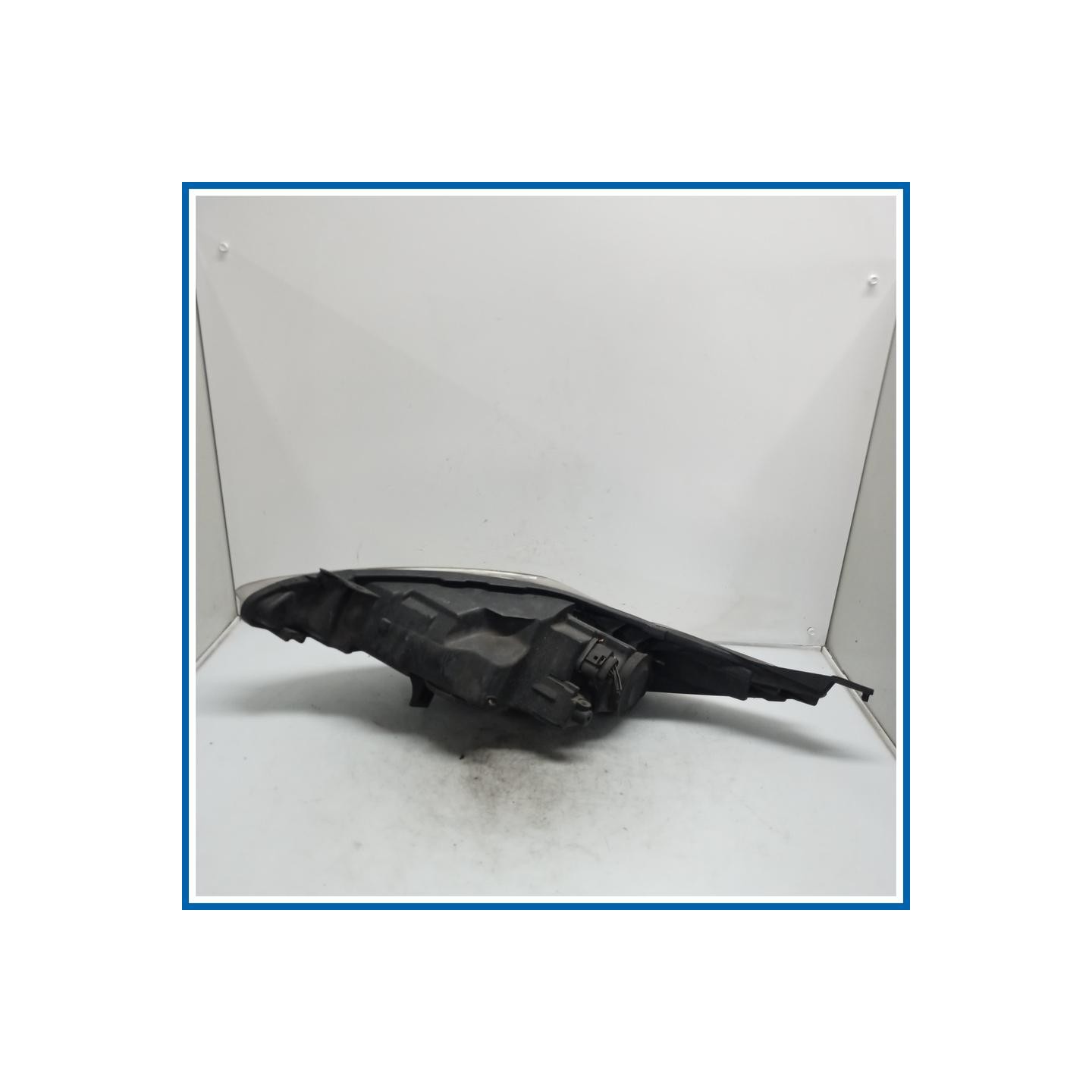 Proiettore ant. dx. FORD Fiesta VI