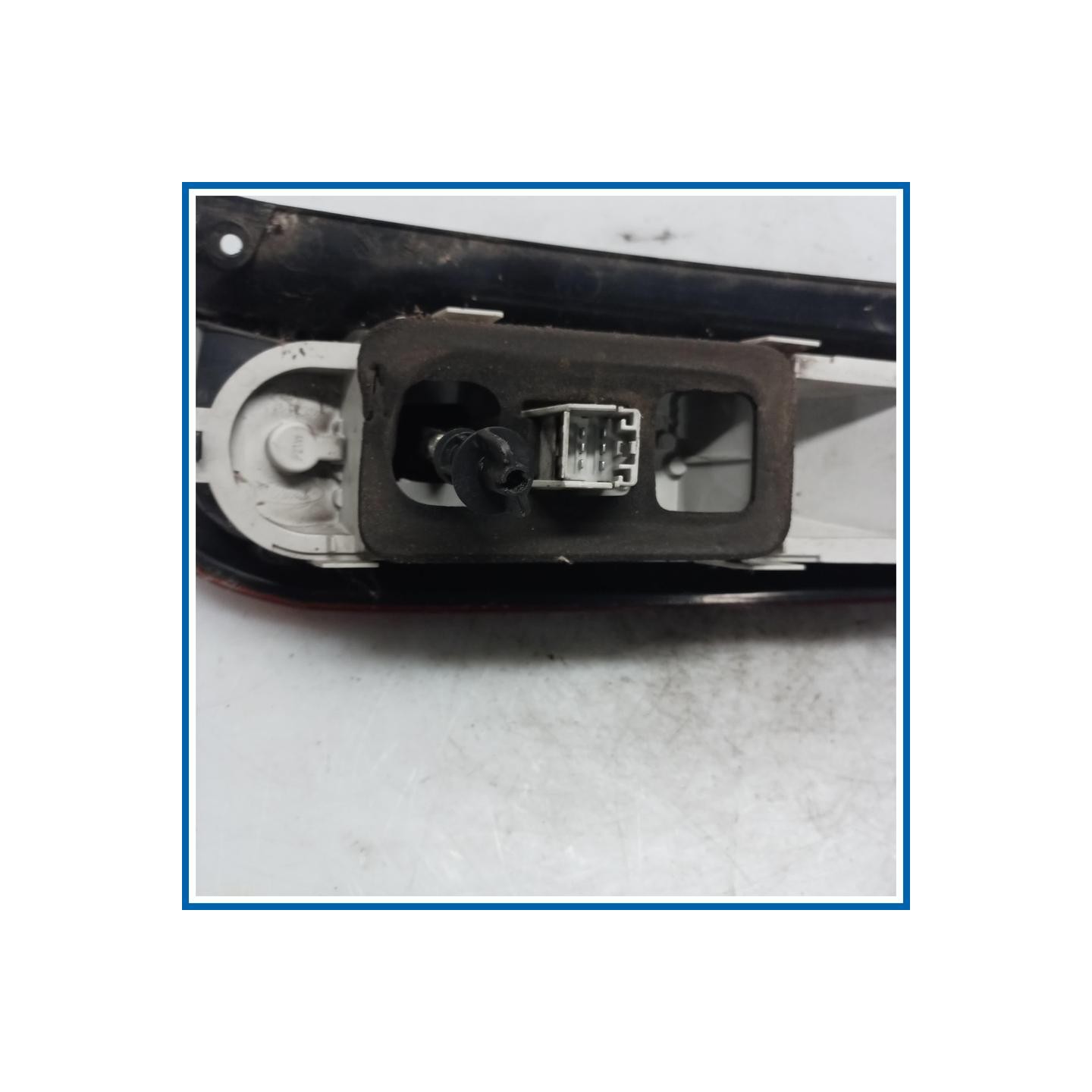 Fanale post. sx. FORD Fusion