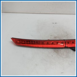 Luce stop supplementare post. LANCIA Delta III