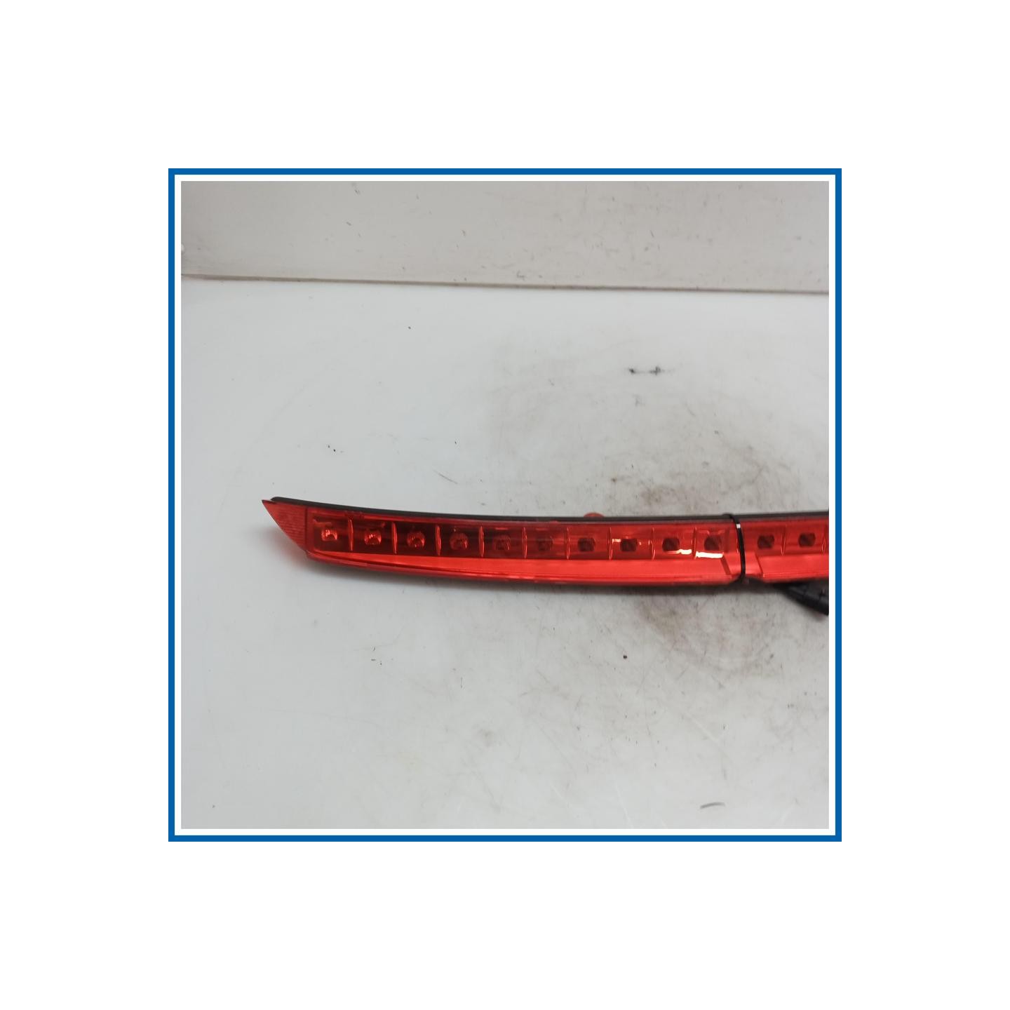 Luce stop supplementare post. LANCIA Delta III