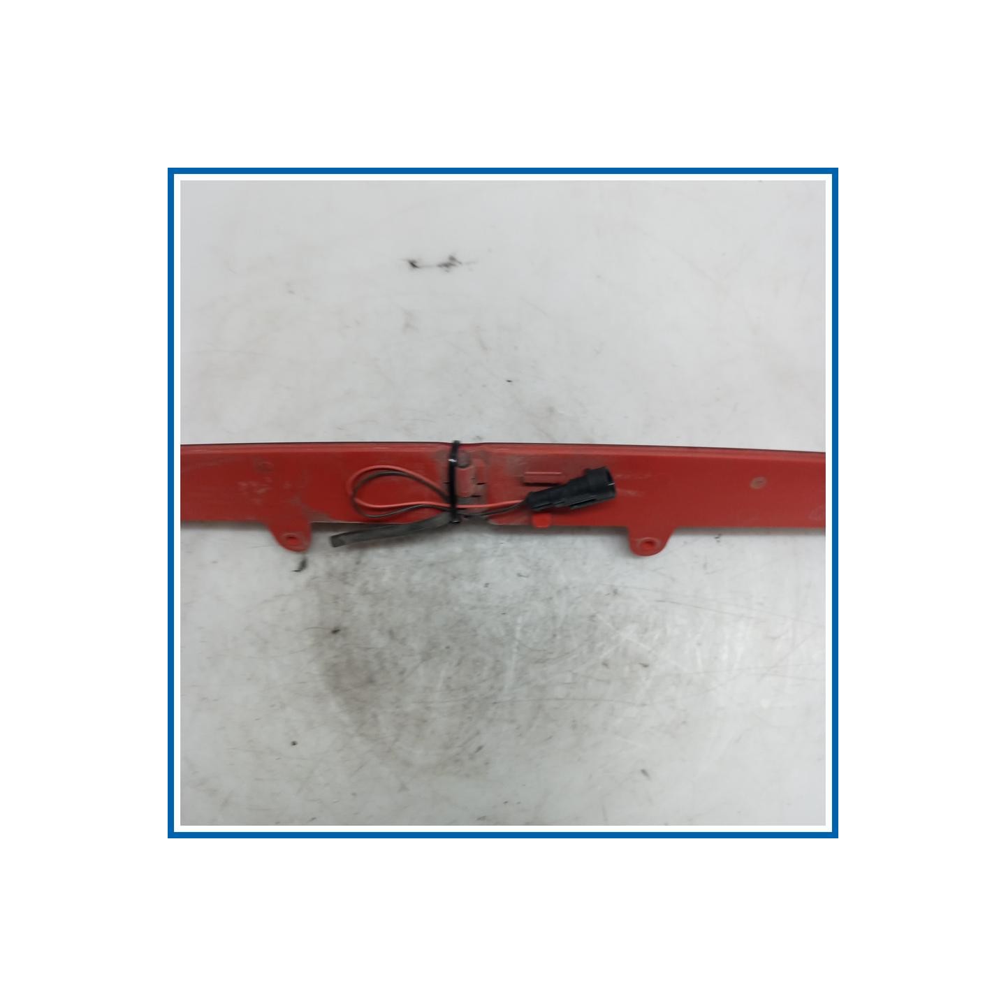 Luce stop supplementare post. LANCIA Delta III