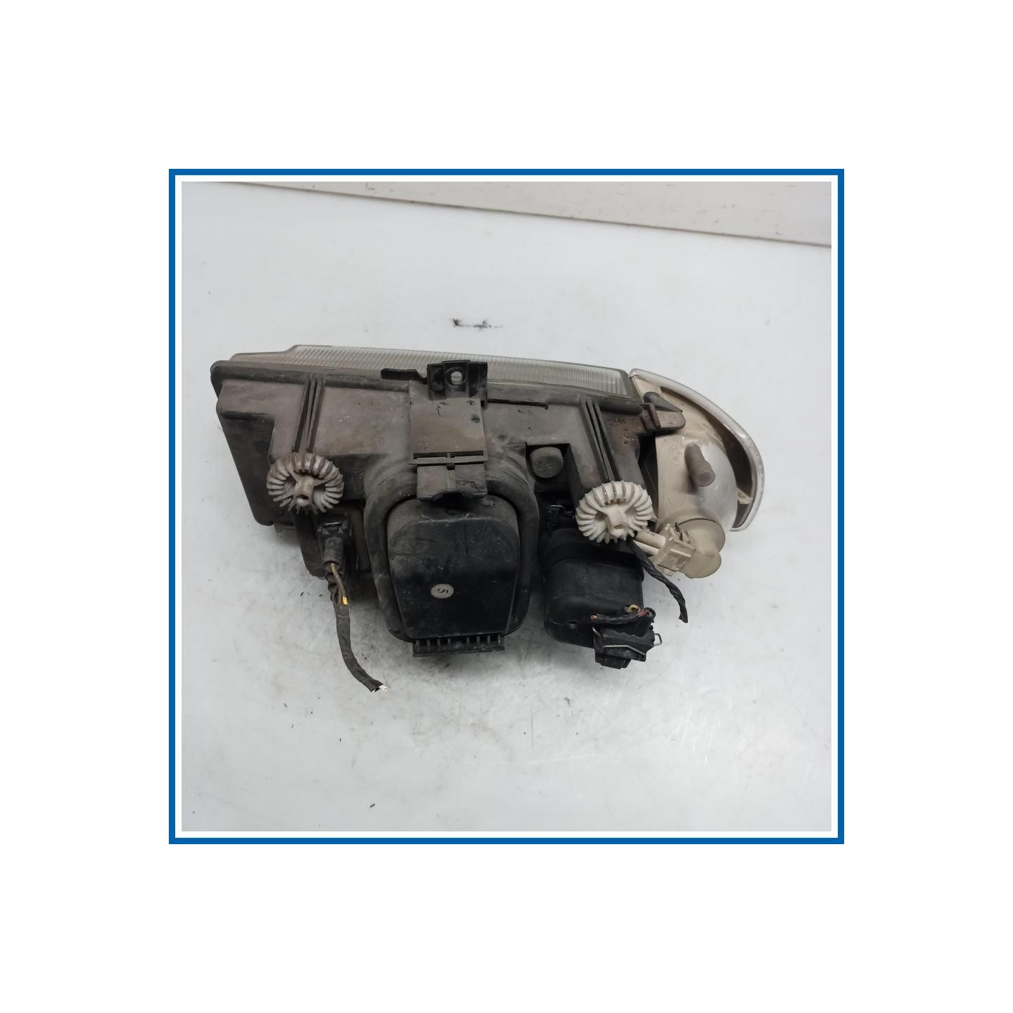 Proiettore ant. dx. SEAT Cordoba 6K2