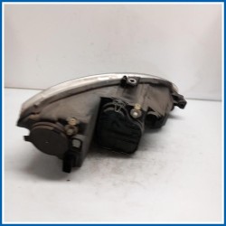 Proiettore ant. sx. SEAT Altea 5P1