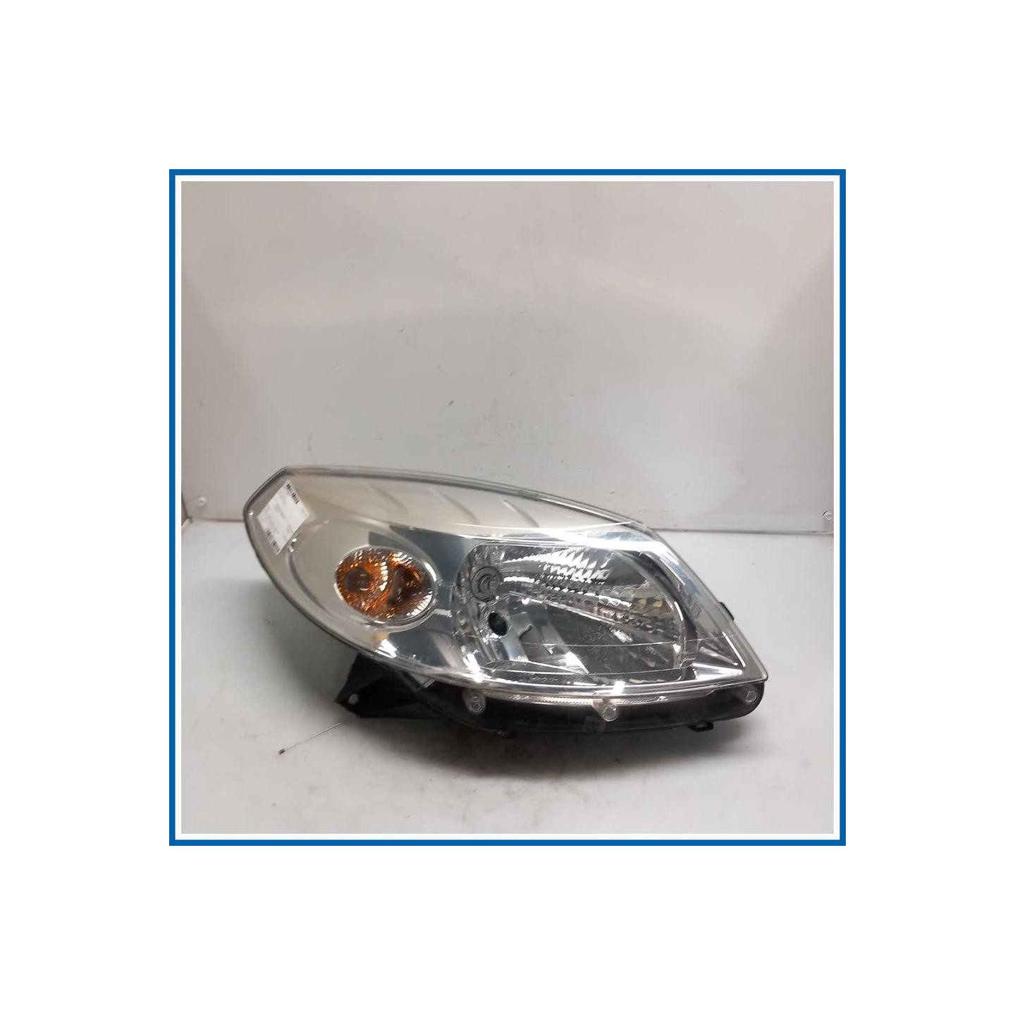 Proiettore ant. dx. DACIA Sandero I
