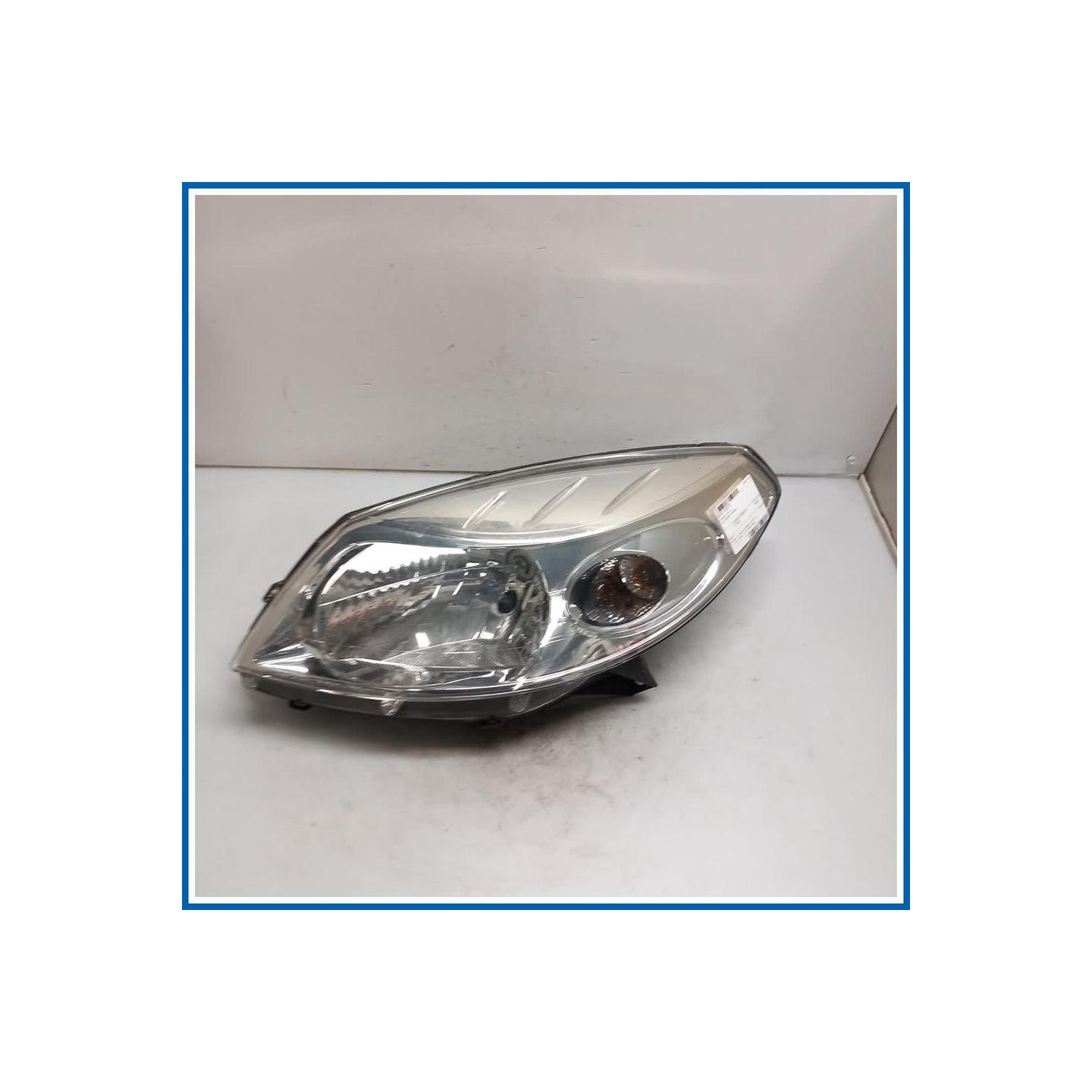 Proiettore ant. sx. DACIA Sandero I