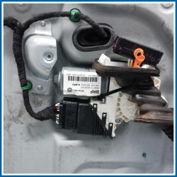 Alzacristallo porta post. sx. VOLKSWAGEN Touran II