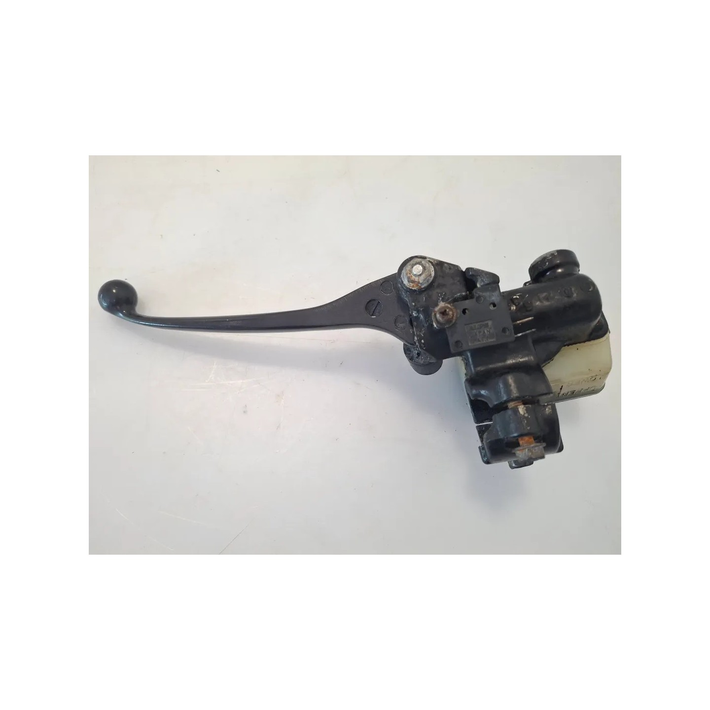 Pompa con serbatoio liquido freni anteriore con leva Honda CB 750 F Honda CB 750 F Bol d'Or/ cafe' racer (1980-1983) 