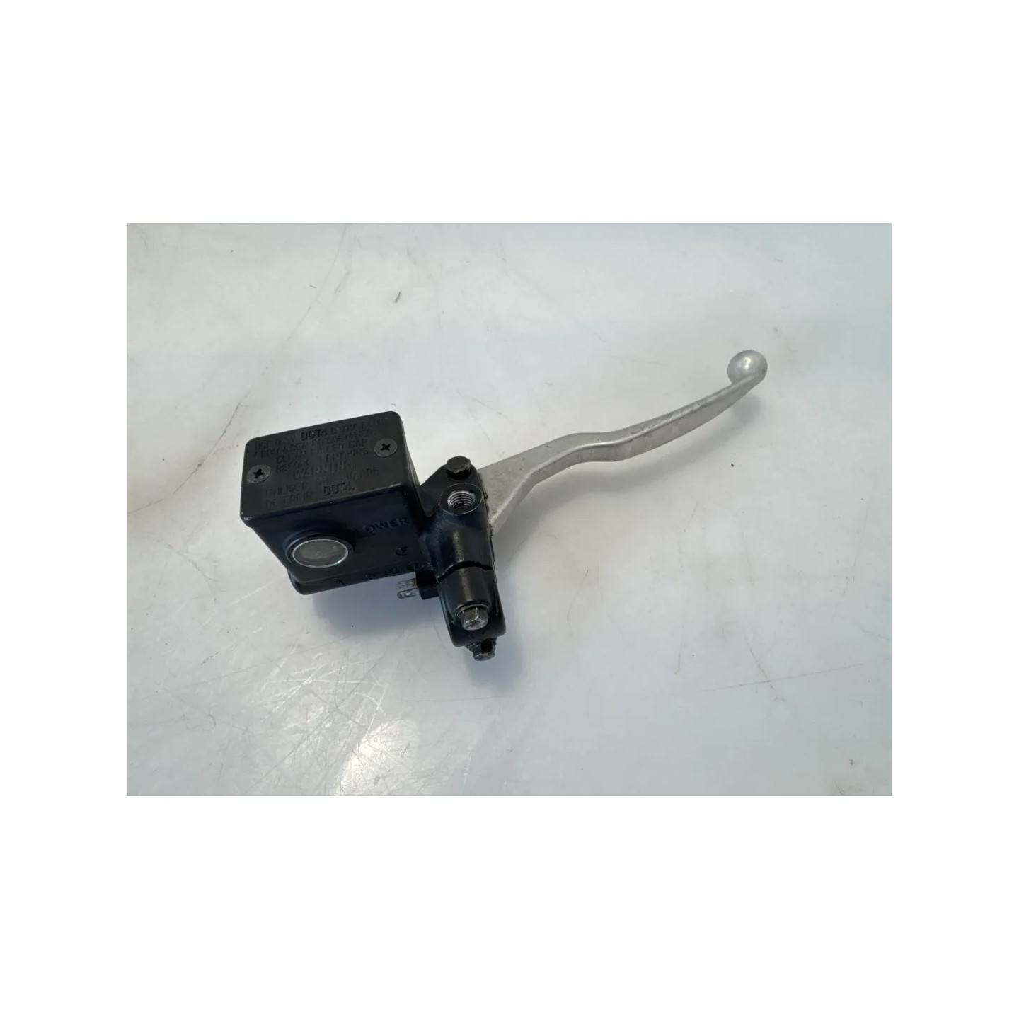 Pompa con serbatoio liquido freni anteriore Suzuki AN Burgman 400 (E1) AN Burgman 400 