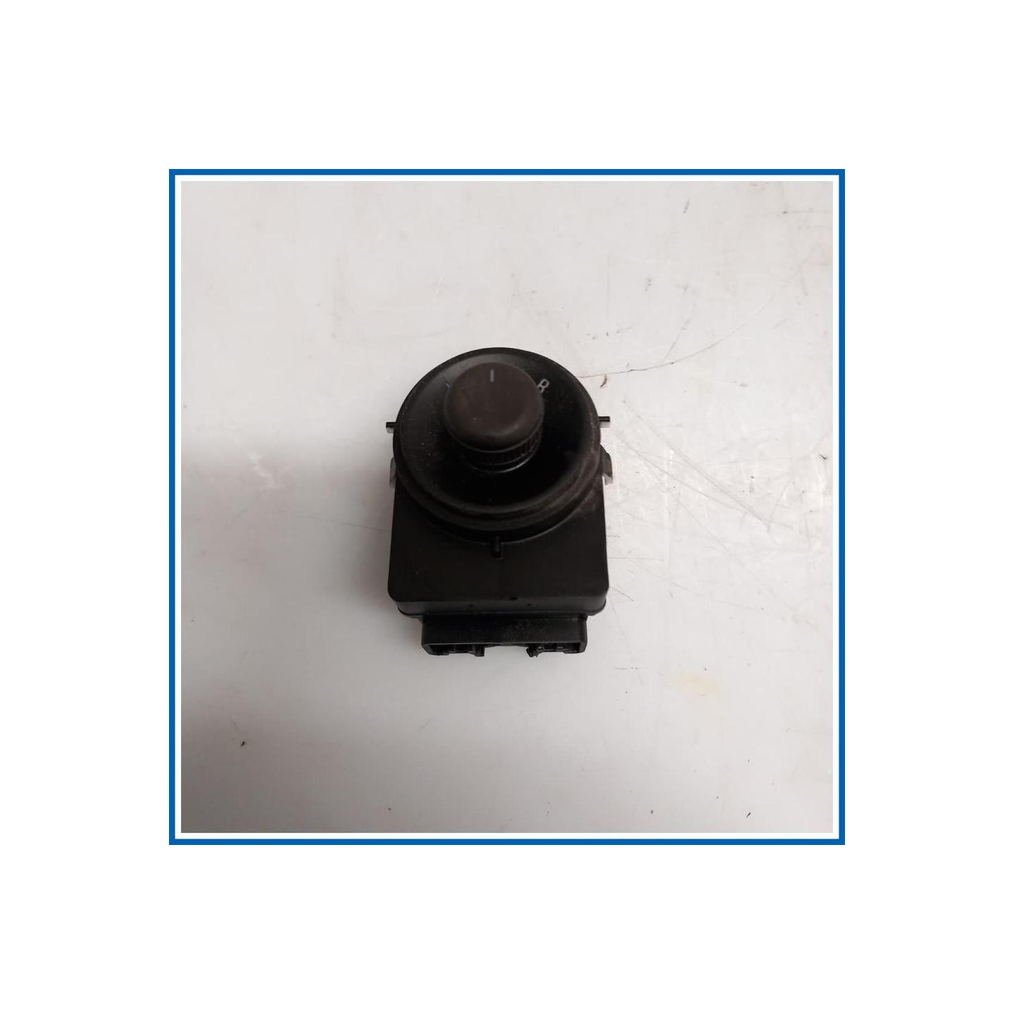 Interruttore regolazione specchio retrovisore est. sx. CHEVROLET Cruze
