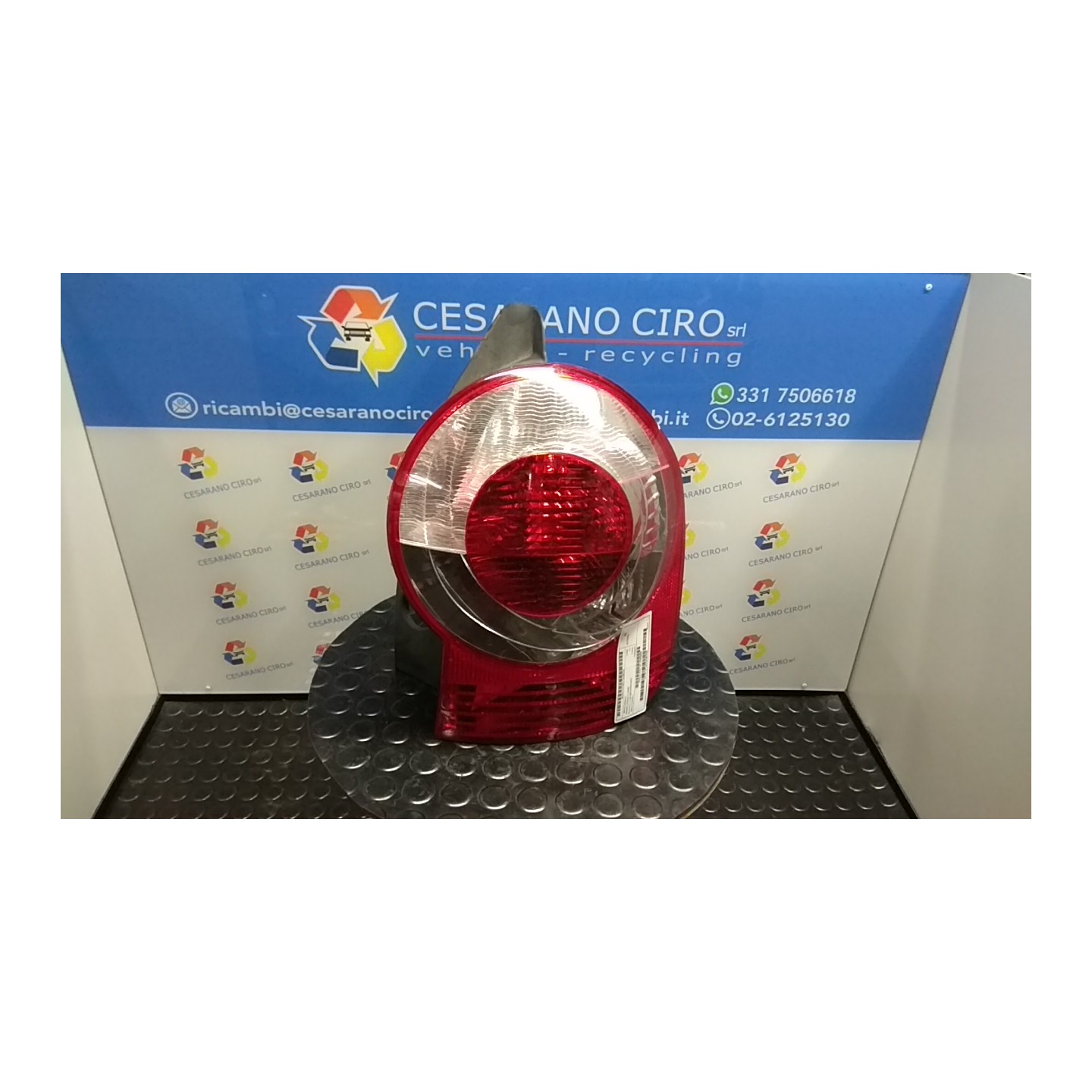 FANALE POST. DX. 124 RENAULT MODUS 1A SERIE (09/04-01/08) D4FD7 8200655990
