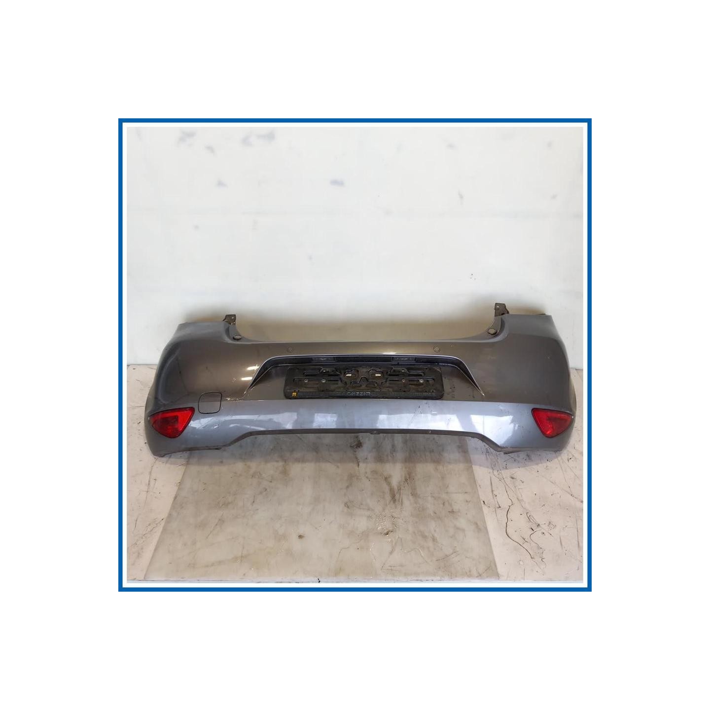 Paraurti post. RENAULT Clio III
