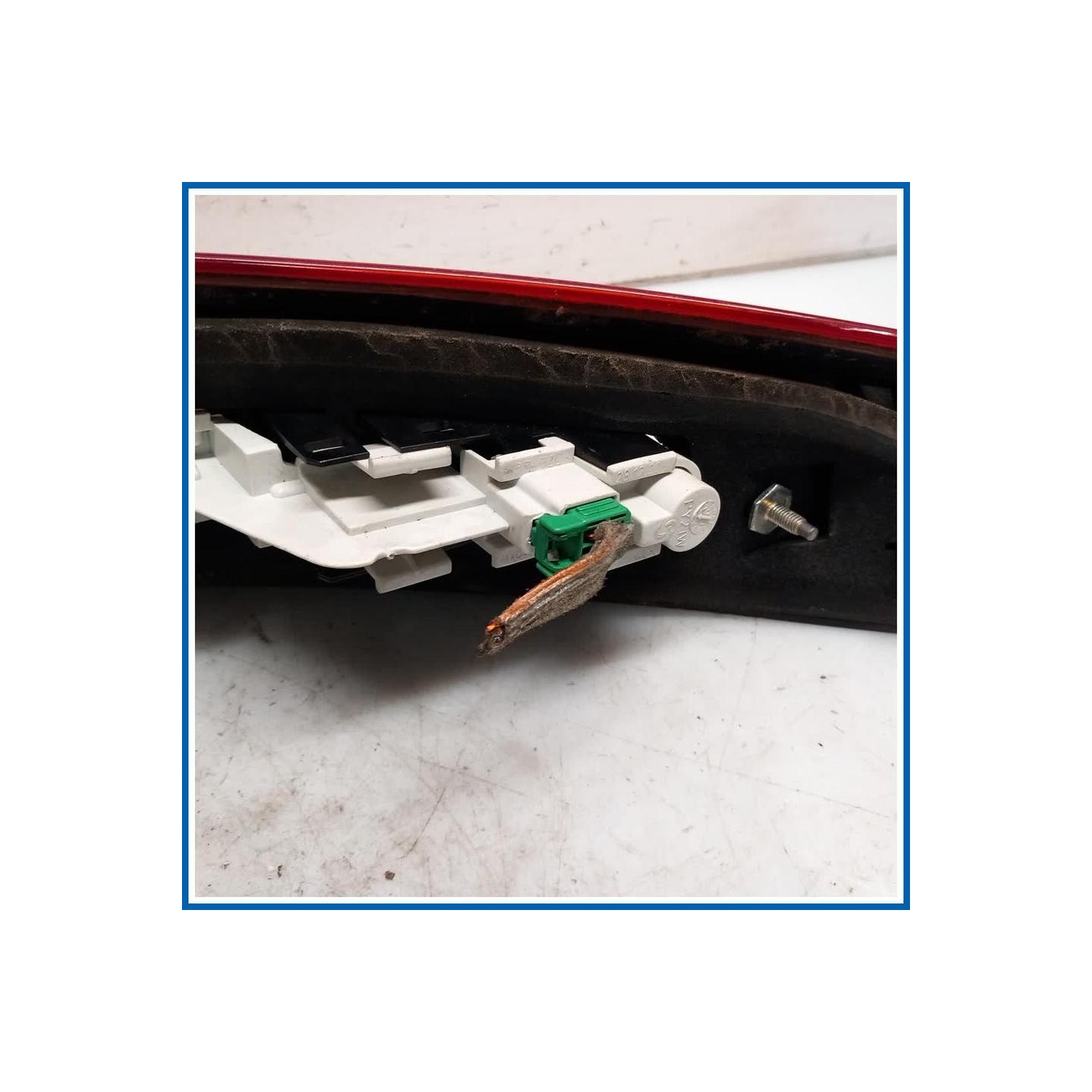Fanale post. dx. VOLVO V50