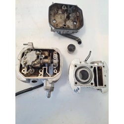 Testata motore Honda XL125V Varadero XL125V Varadero Destro