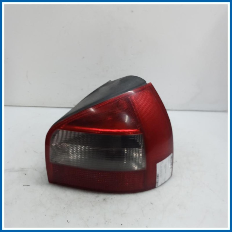 Fanale post. dx. AUDI A3 8L1