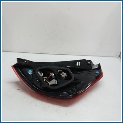 Fanale post. sx. FORD Fiesta VI