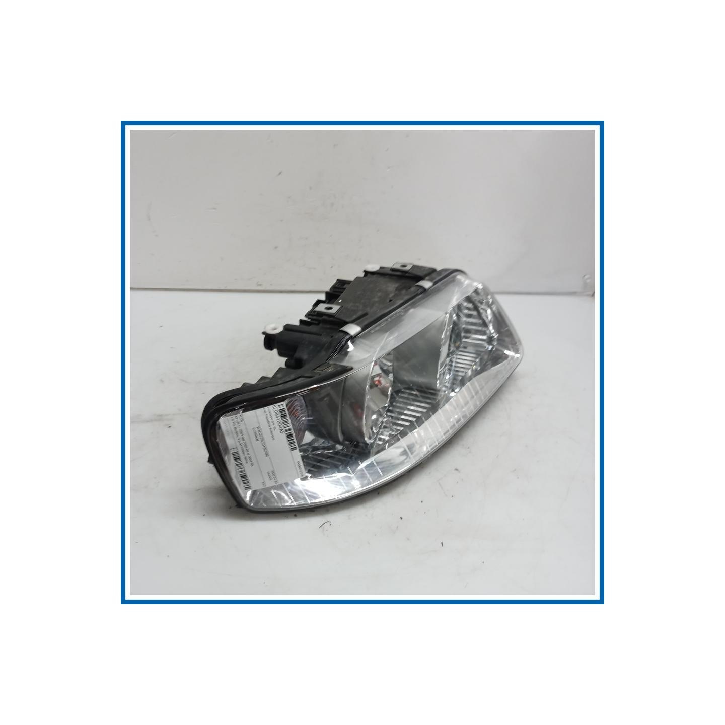 Proiettore ant. dx. AUDI A3 8L1