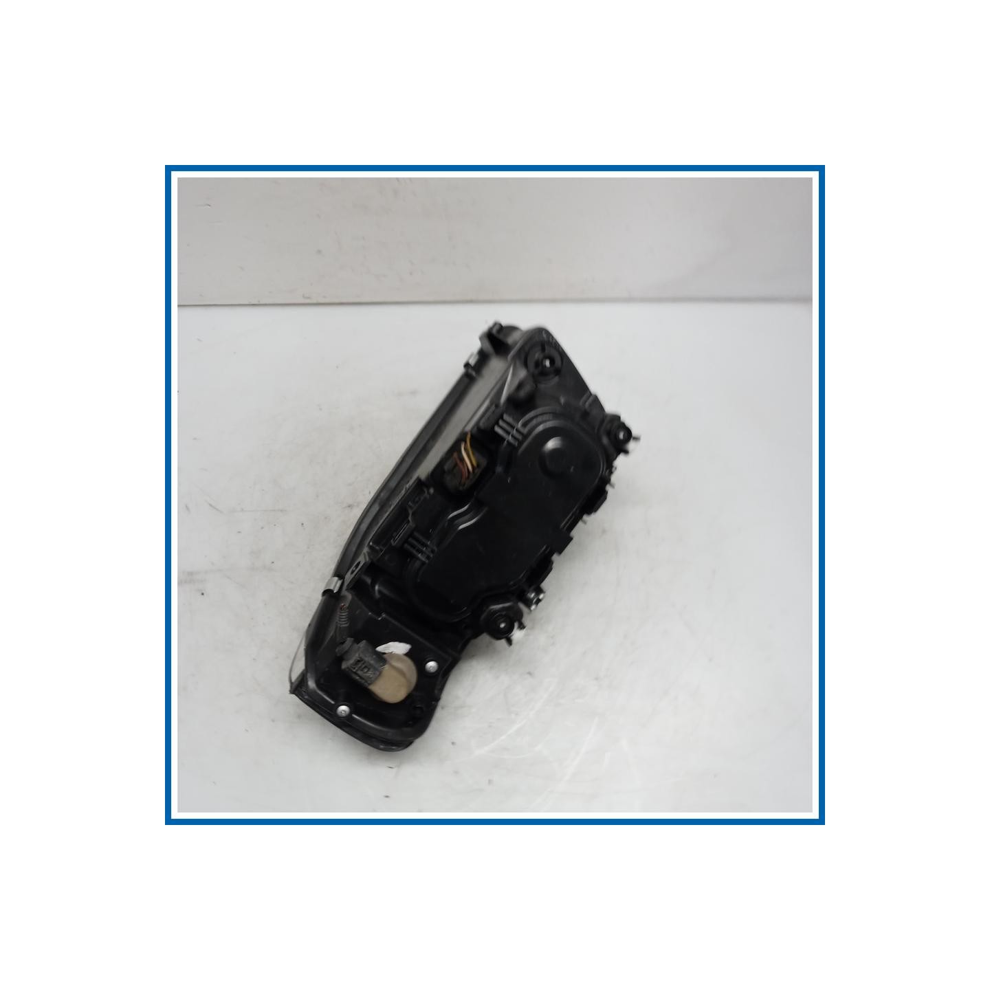 Proiettore ant. dx. AUDI A3 8L1