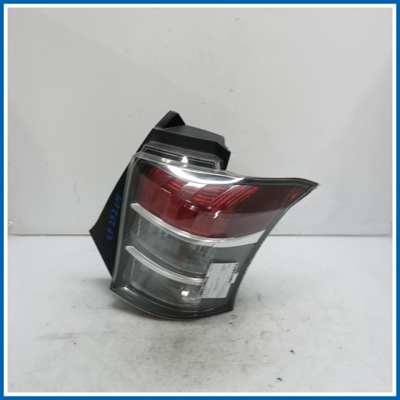 Fanale post. dx. TOYOTA iQ