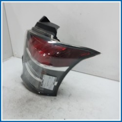 Fanale post. dx. TOYOTA iQ