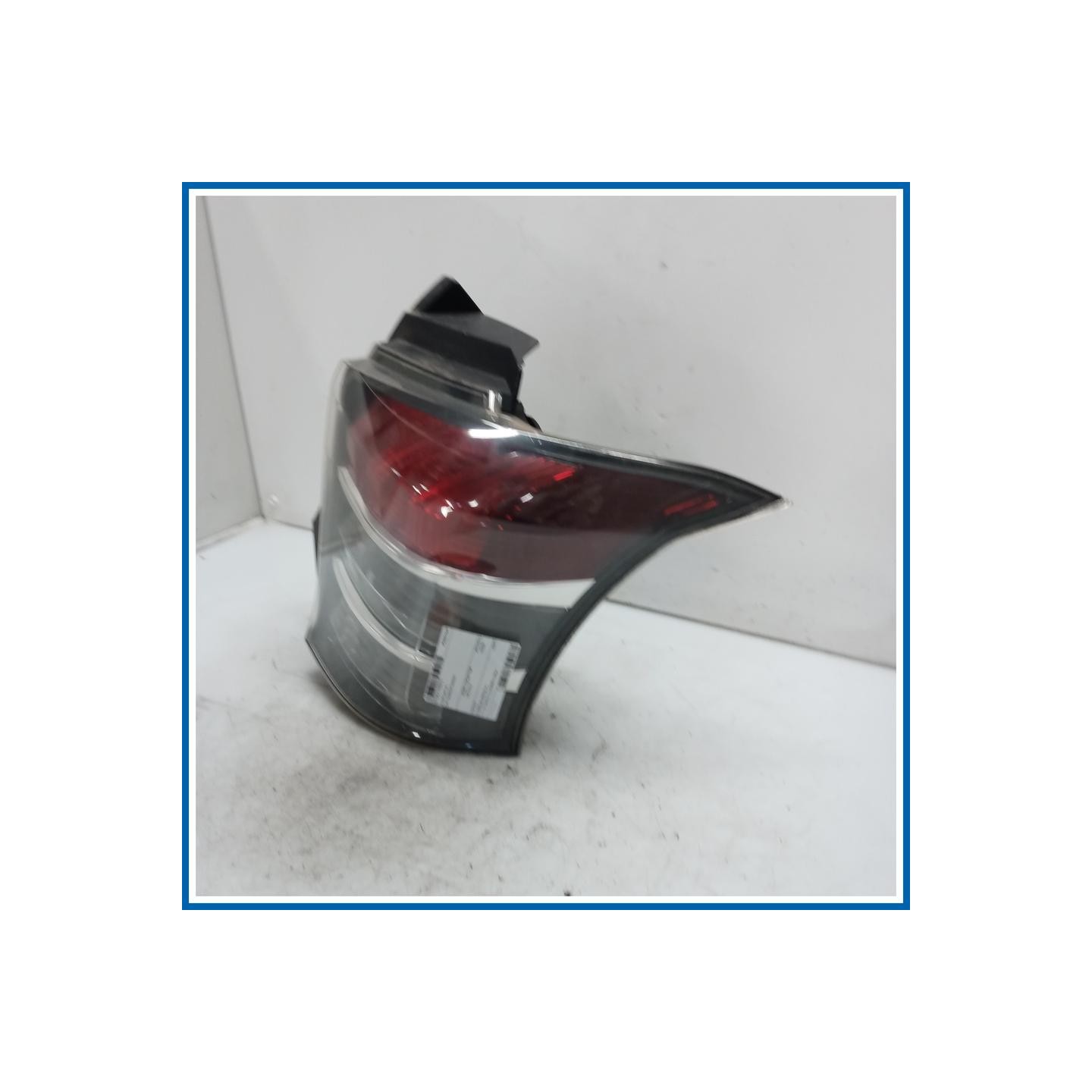 Fanale post. dx. TOYOTA iQ