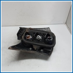 Fanale post. dx. TOYOTA iQ